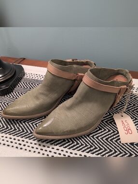 AS98 Clif Mules in sage green leather Size 39 8 8.5